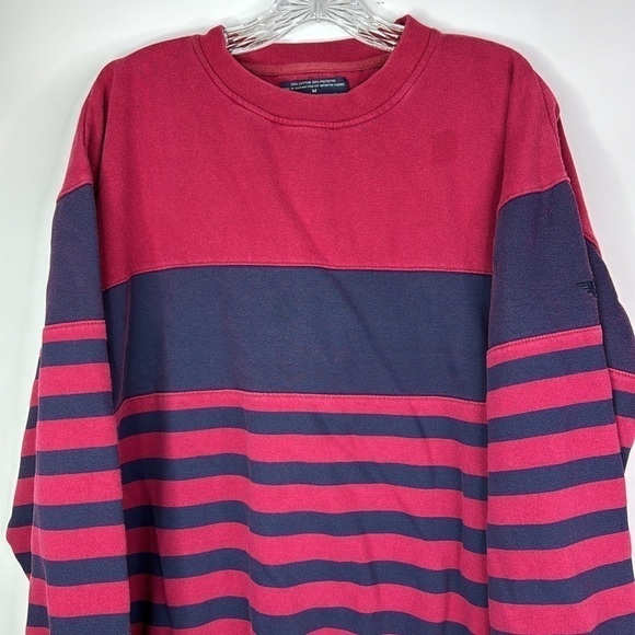 Vintage Dockers Red Blue Striped Crewneck Sweatshirt Size Medium - Picture 2 of 10